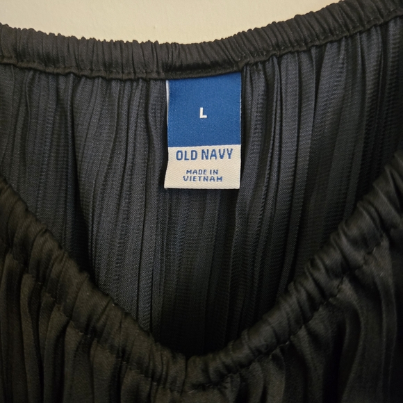 Old Navy Black Satin Camisole Top - Picture 4 of 5
